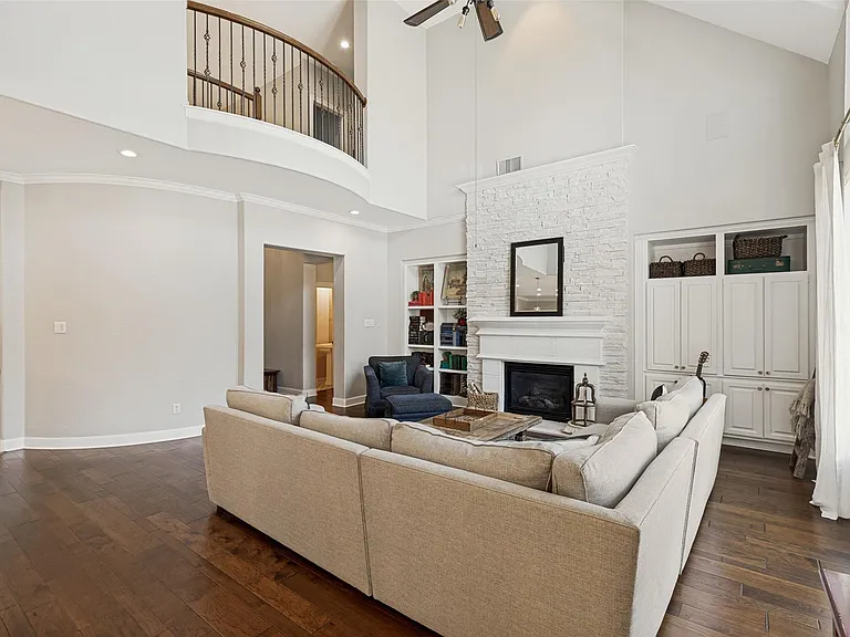 6011 Shady Alcove Ct — Photo 12