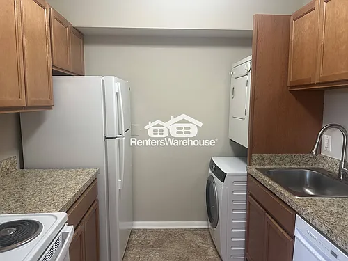 521 Epsom Rd #2C Photo 1