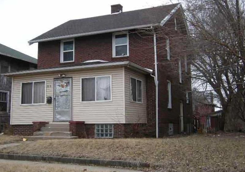 2nd image of 616 Vermont St
