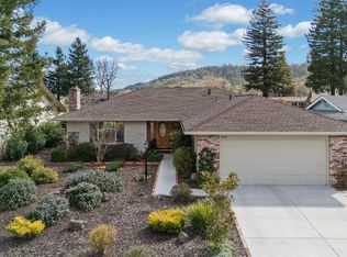 6722 Fairfield Dr, Santa Rosa, CA 95409