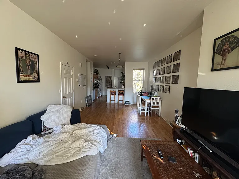 385 E Becher St #385 — Photo 2
