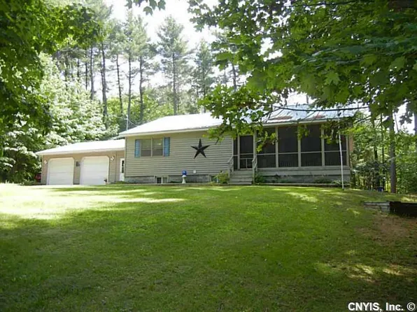 6706 Buckingham Rd, Lowville, NY 13367