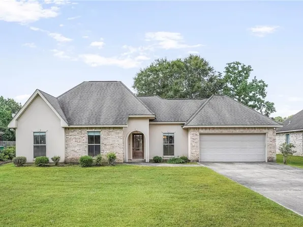 314 Autumn Woods Dr, Covington, LA 70433