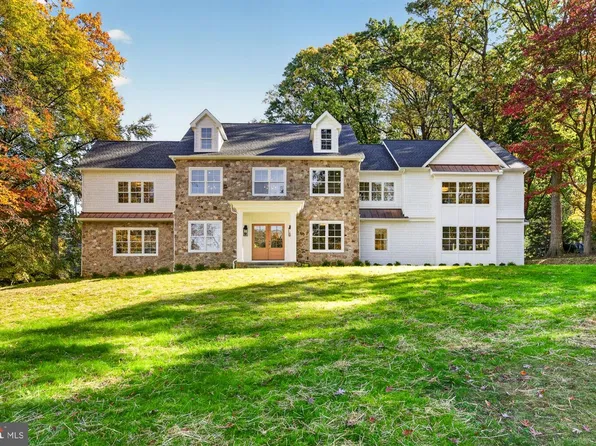 795 Mancill Rd, Wayne, PA 19087