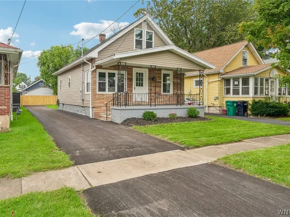 246 74th St, Niagara Falls, NY 14304