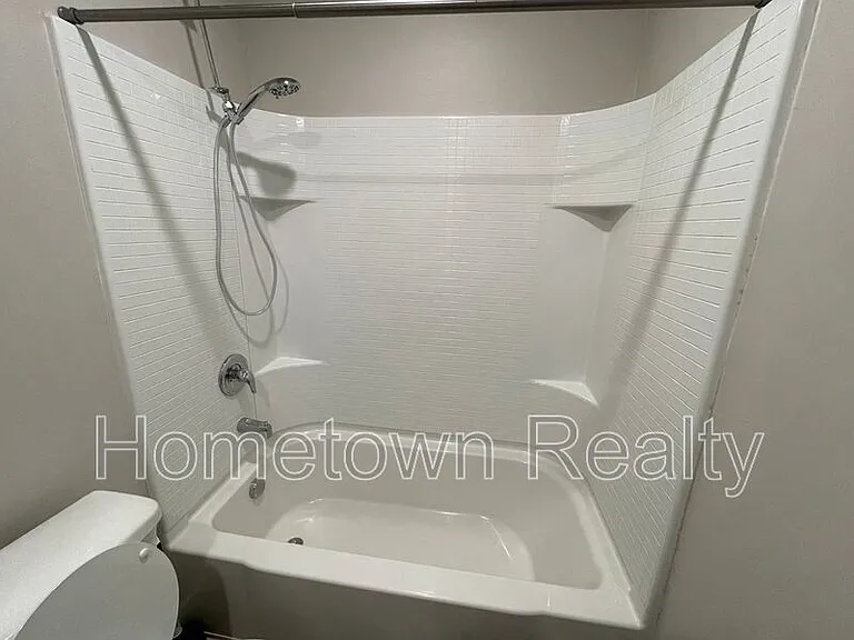 1712 Vermilion Ln — Photo 31