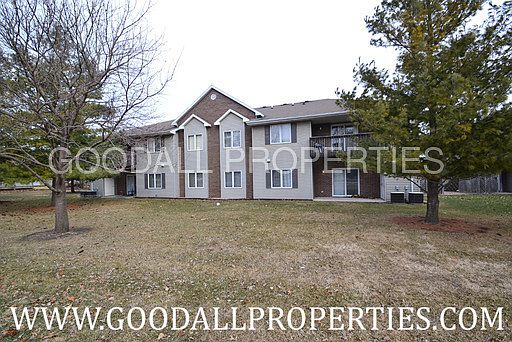 1st image of 213 Ashworth Dr APT 5