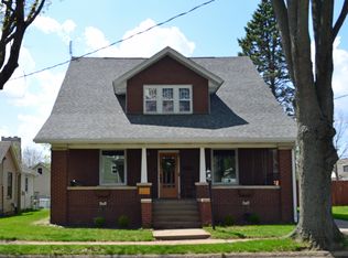 112 S High St, Washington, IL 61571