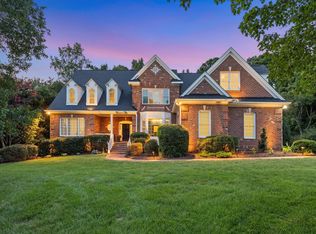 1105 Falls Bridge Dr, Raleigh, NC 27614