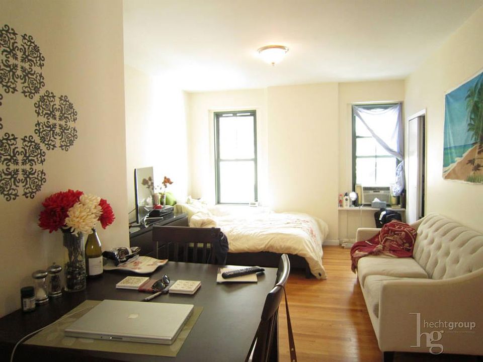 2nd image of 516 E 79th St APT 5A