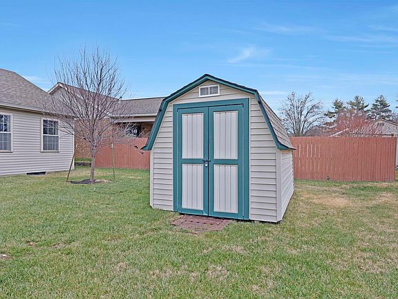 4th image of 3021 Nicole Dr