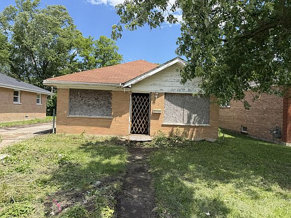 5th image of 583 Hickory St
