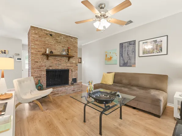 5634 Castle Knight, San Antonio, TX 78218