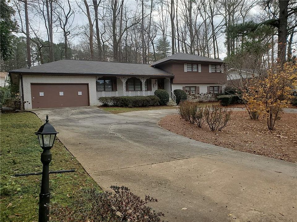 1st image of 3019 Belingham Dr NE