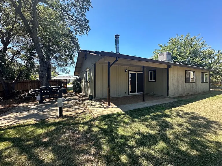3735 Rhonda Rd — Photo 19