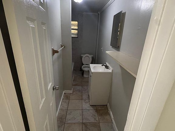3rd image of 2278 Cranford Ave #2278