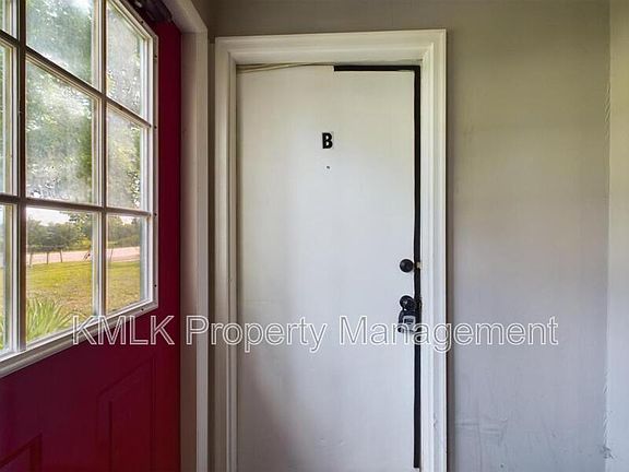 5th image of 704 Lafayette Rd