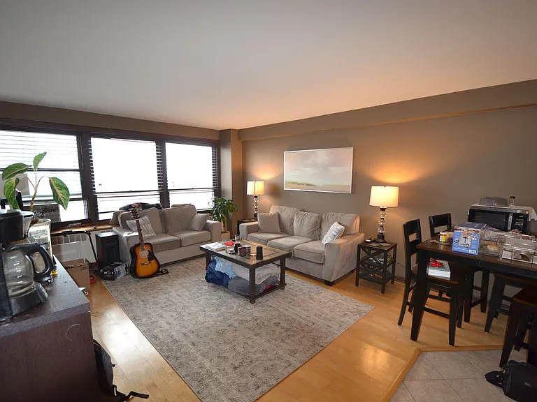 4180 Marine Terrace Apartments — Photo 117