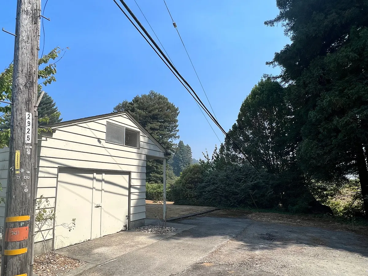 Building Photo - 741 2nd Ave
