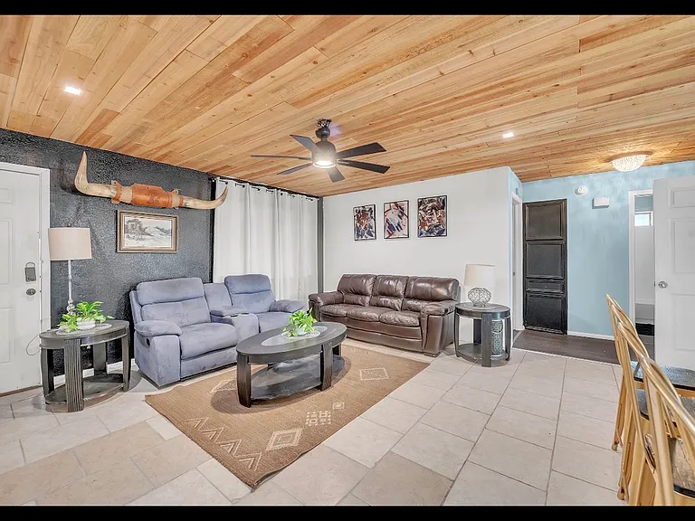 2503 Little Nolan Rd — Photo 2