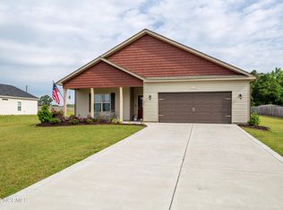 313 Laurel Lake Rd, Salemburg, NC 28385
