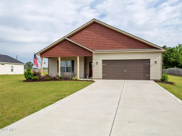 313 Laurel Lake Road, Salemburg, NC 28385