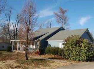 4325 Clinton Rd, Paducah, KY 42001