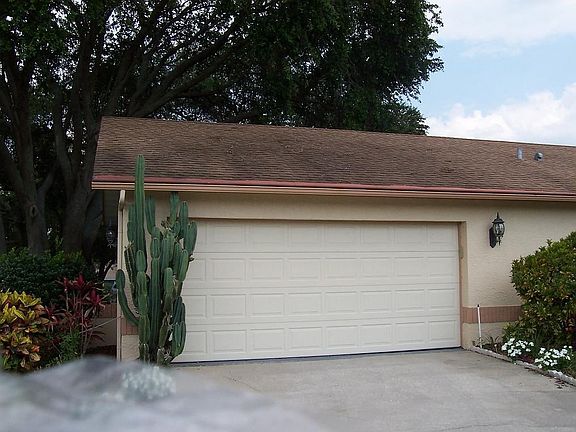 3rd image of 2814 Hamlin Pl