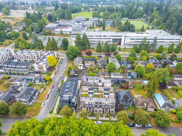 918 W 32nd Ave #110, Vancouver, BC V5Z 2J9