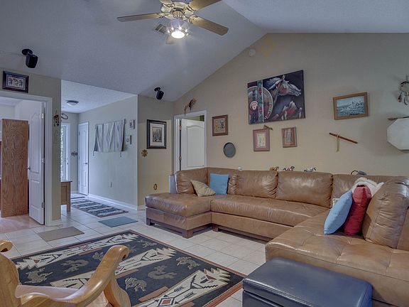 5th image of 118 Arapaho Trl