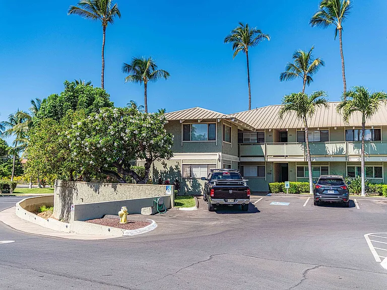 S Kihei Rd — Photo 40