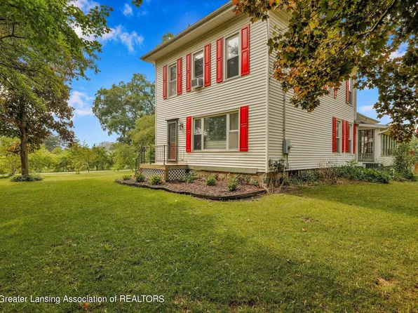 1265 E Howe Rd, Dewitt, MI 48820