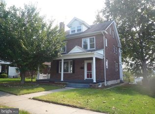 18 Spring Crest Blvd, Sinking Spring, PA 19608