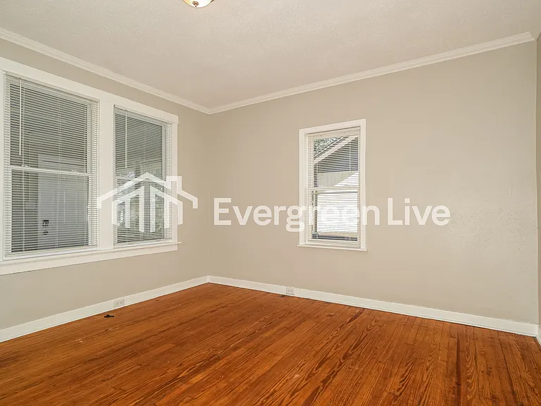 7063 Julian Ave — Photo 13