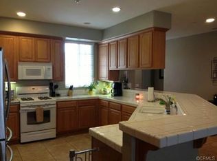 16404 Twinberry Ct, Fontana, CA 92336
