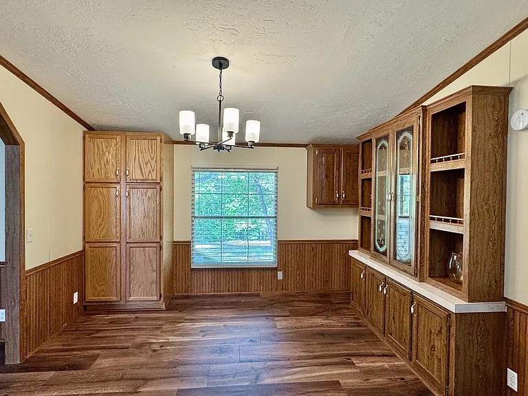 229 Bateman Ln — Photo 7