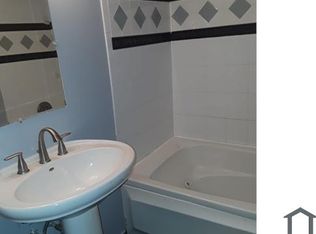 10105 Prince Pl APT 202, Upper Marlboro, MD 20774