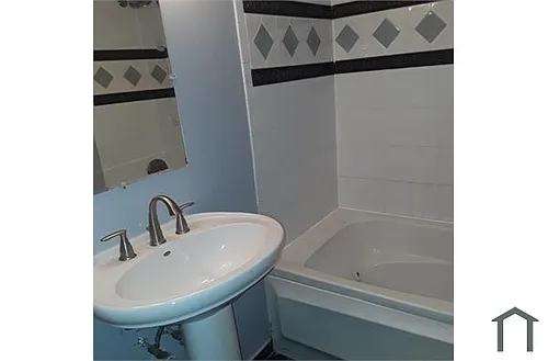 10105 Prince Pl #202 Photo 1