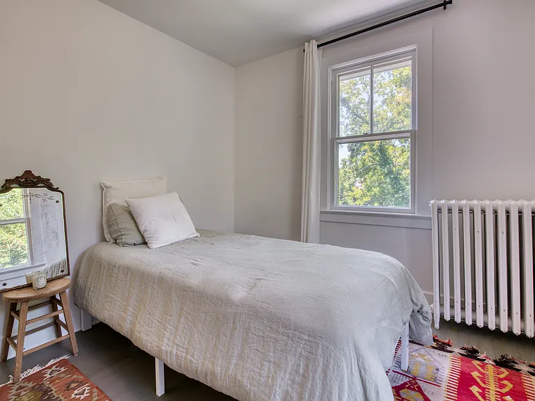 67 Jermain Ave — Photo 11
