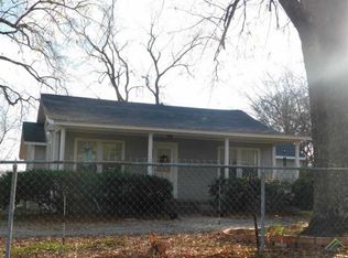 207 Gatlin Rd, Mt Enterprise, TX 75681