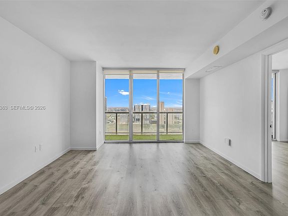 2nd image of 50 Biscayne Blvd APT 4307