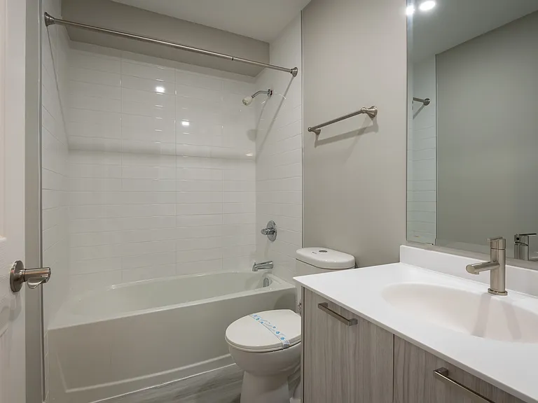 109 Greenpark Close — Photo 9