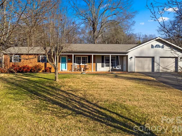 490 Northwood Park, Taylorsville, NC 28681