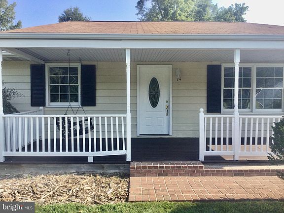 3rd image of 14 Vesta Dr