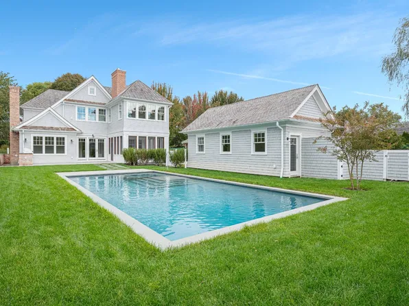 228 White St, Southampton, NY 11968