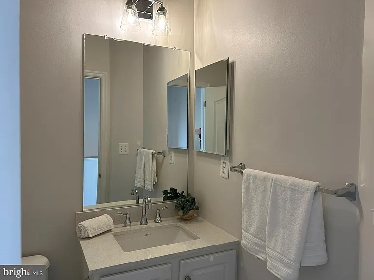 111 Maximillian Ct SW — Photo 18