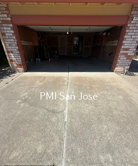 575 Kevenaire Dr - Garage_05162026
