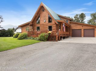 26 Yosemite Dr, Thayne, WY 83127