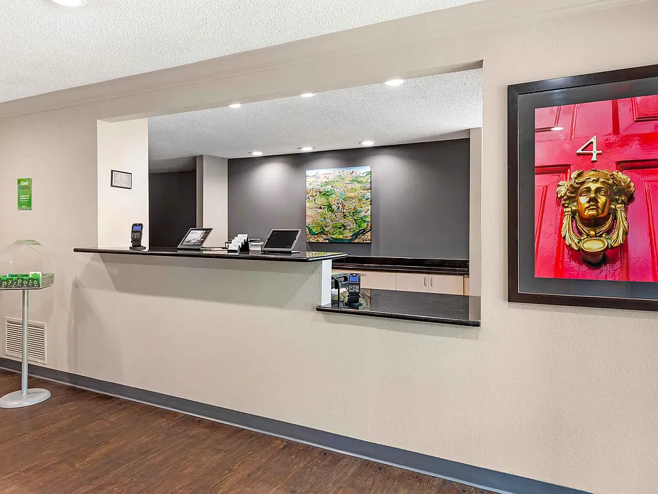 Lobby and Guest Check-in