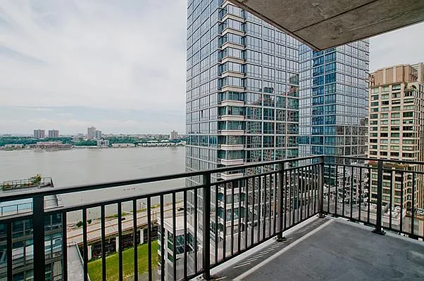 Rented by Living New York | media 17